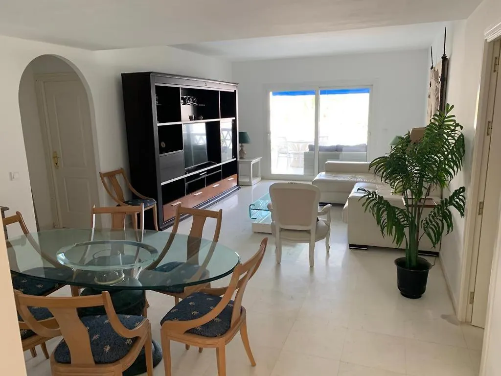 Las Gaviotas Marbella Apartment