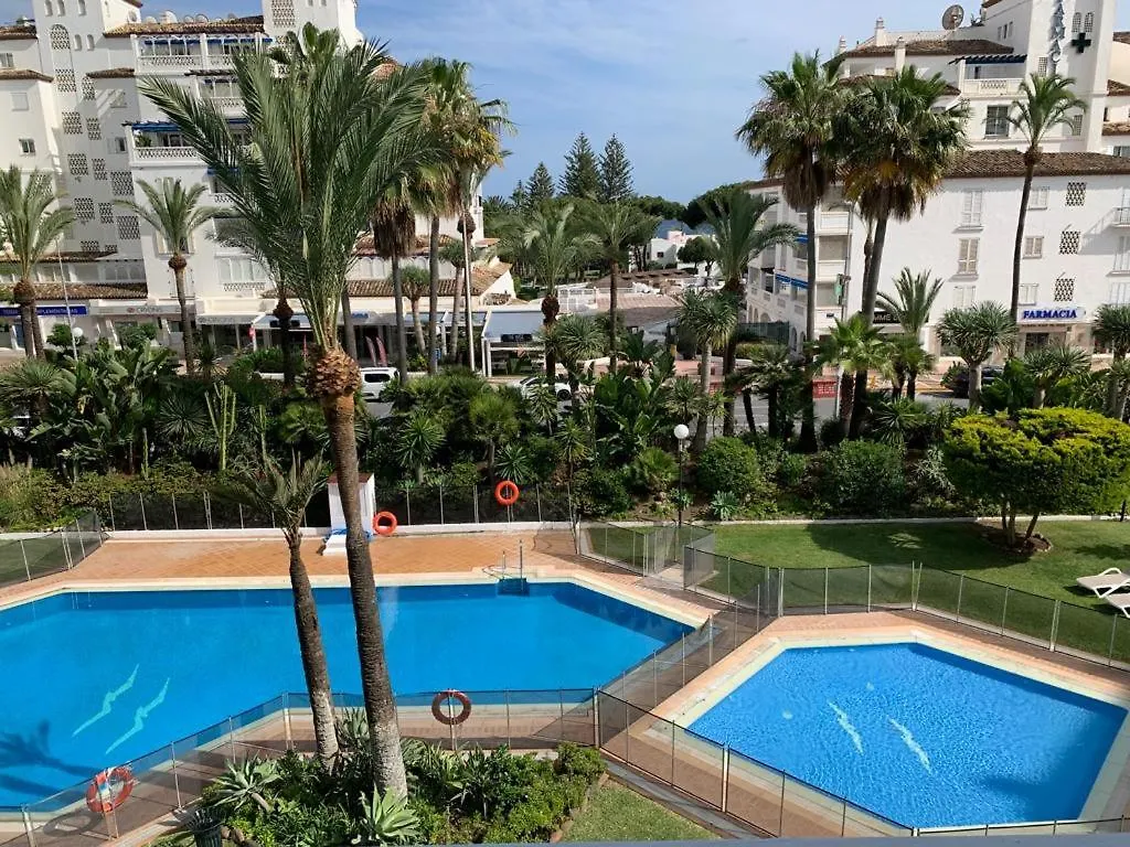 Las Gaviotas Marbella Apartment